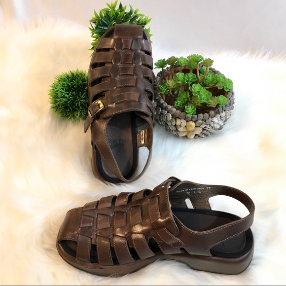 Dansko 7-7 1/2 Brown Sandals - Picture 2 of 6